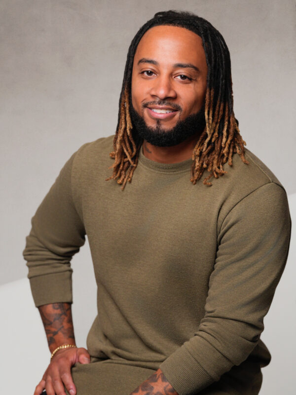 Jerad Landry smale casual