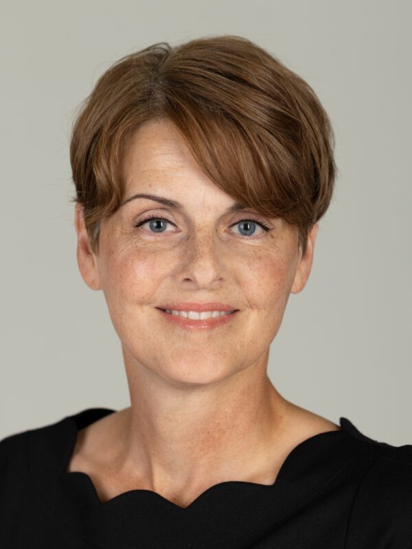 Donna Beard - Smaller